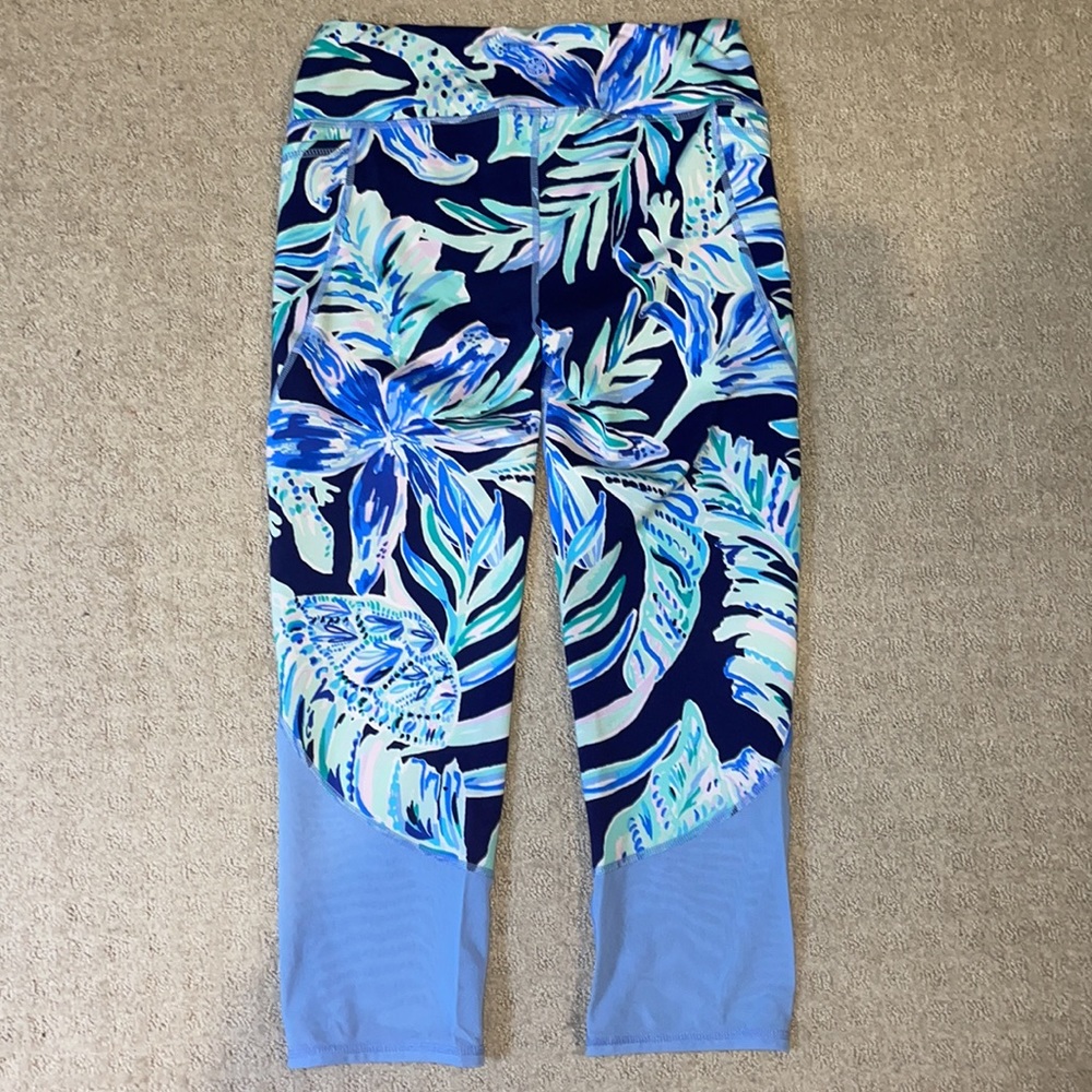 EUC Lilly Pulitzer Luxletic crop leggings - Picture 5 of 5